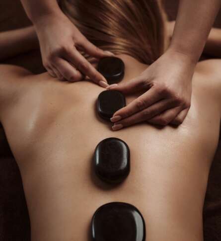 Soin bien-être Accès Spa & Massage aux Pierres Chaudes